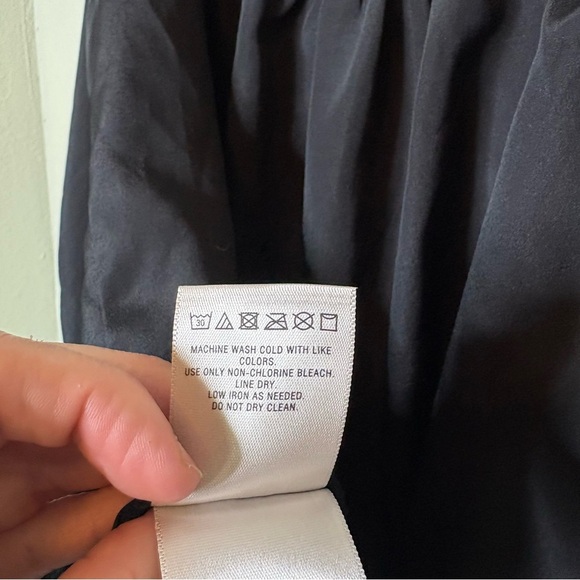 NWT Maeve (Anthropologie) Black Blouse with Gathered Sleeves XS - Picture 8 of 8